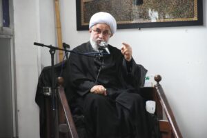 دشمن همواره درصدد توطئه است