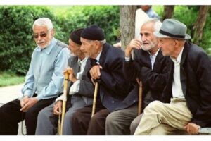 آماده‌سازی بسته بیمه‌ای ویژه سالمندان