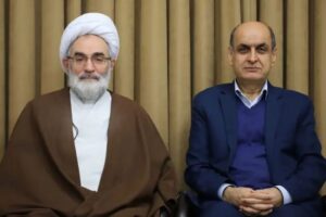 پرچم ولایت اینبار در دستان پرتوان حضرت آیت‌الله سیدمجتبی حسینی خامنه‌ای (حفظه‌الله) برافراشته است