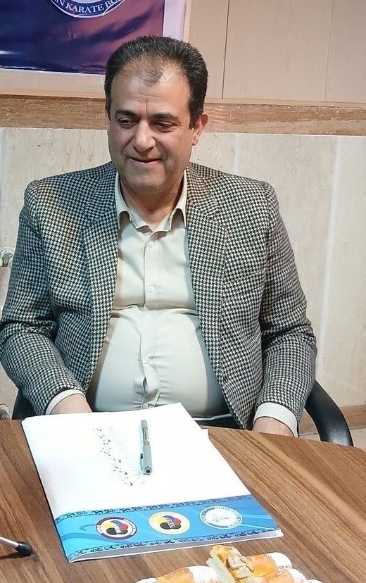 اگر مذاکره می‌کنیم باید از روی قدرت باشد