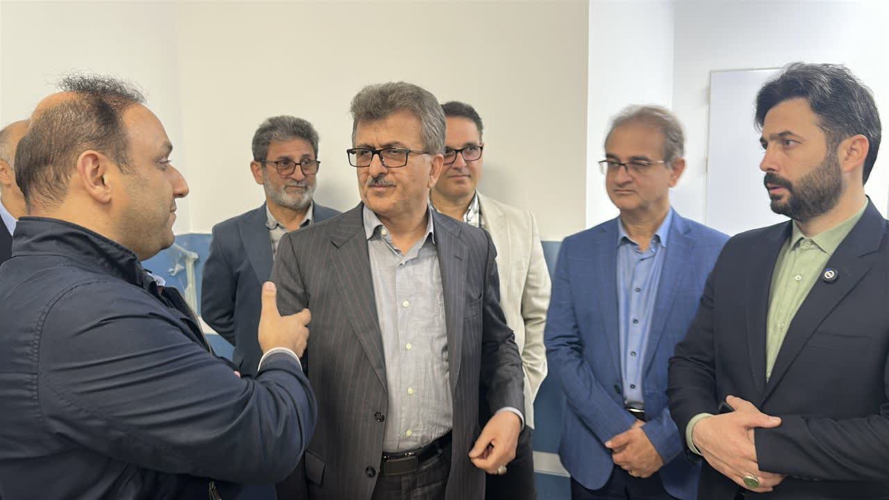 بازدید دکتر فلاح از بیمارستان رازی رشت