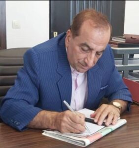 چرا رؤساي روابط عمومي دادگستري و صنايع در كنفرانس‌هاي مطبوعاتي از دعوت خبرنگاران نشريات سراسري استقبال نمي‌كنند