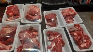 توزیع چهار هزار بسته گوشت بین مددجویان