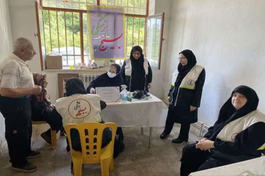 ارائه خدمات رایگان پزشکی و بهداشتی به ۶۰ نفر در روستای گمل لاهیجان
