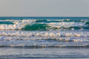 دریای خزر تا فردا مواج است