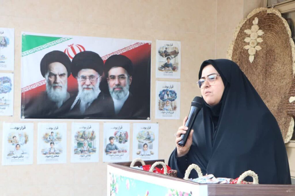 طنین زنگ گردشگری در دبستان شاهد شهید هویت‌طلب بندرانزلی