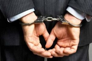 رئیس بنیاد مسکن رضوانشهر به اتهام ارتشاء بازداشت شد