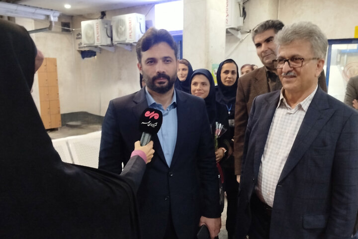 معیشت کارکنان سلامت؛ سپر دفاعی در برابر مهاجرت و ریزش نیروهای متخصص